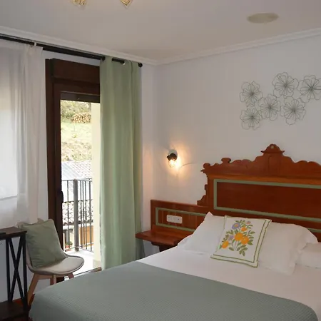 El Jisu 3* Camaleño