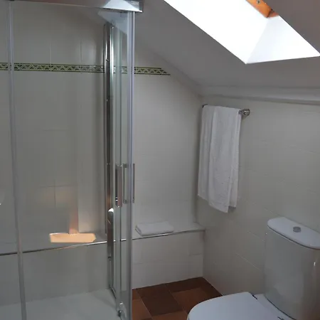 El Jisu Hotel 3*