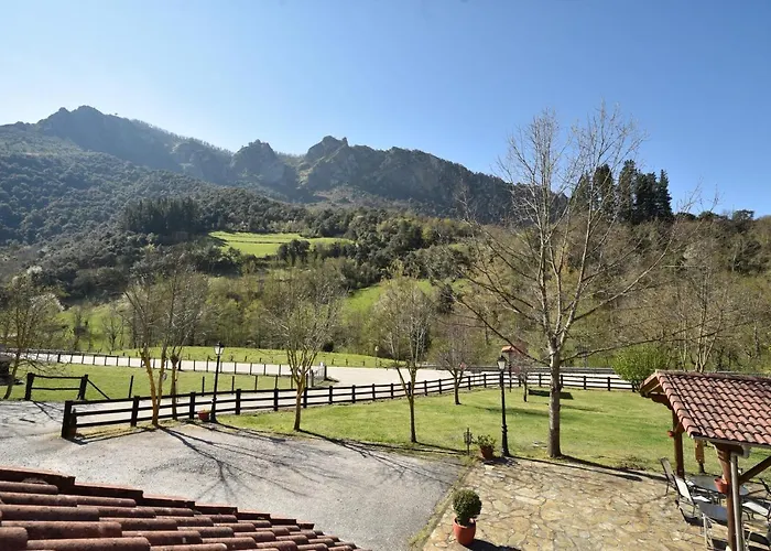 El Jisu Hotel Camaleño